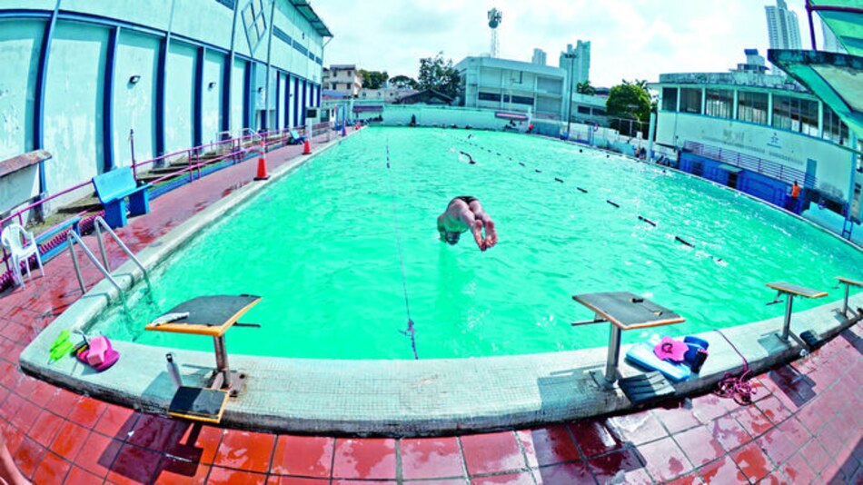 La agonía de la Adán Gordón