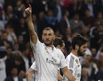 Real Madrid sufre, pierde; pero avanza a cuartos de final