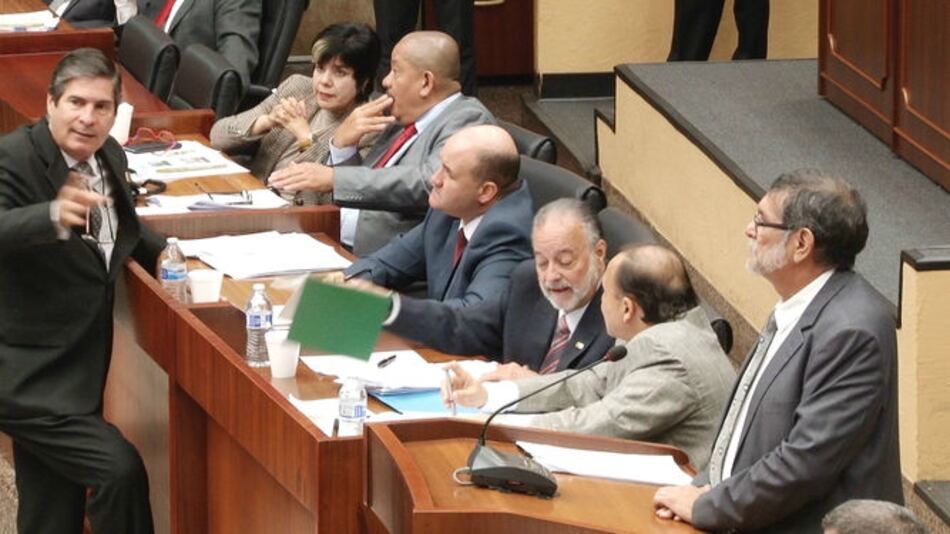 Tope de donaciones sumaría $350 millones