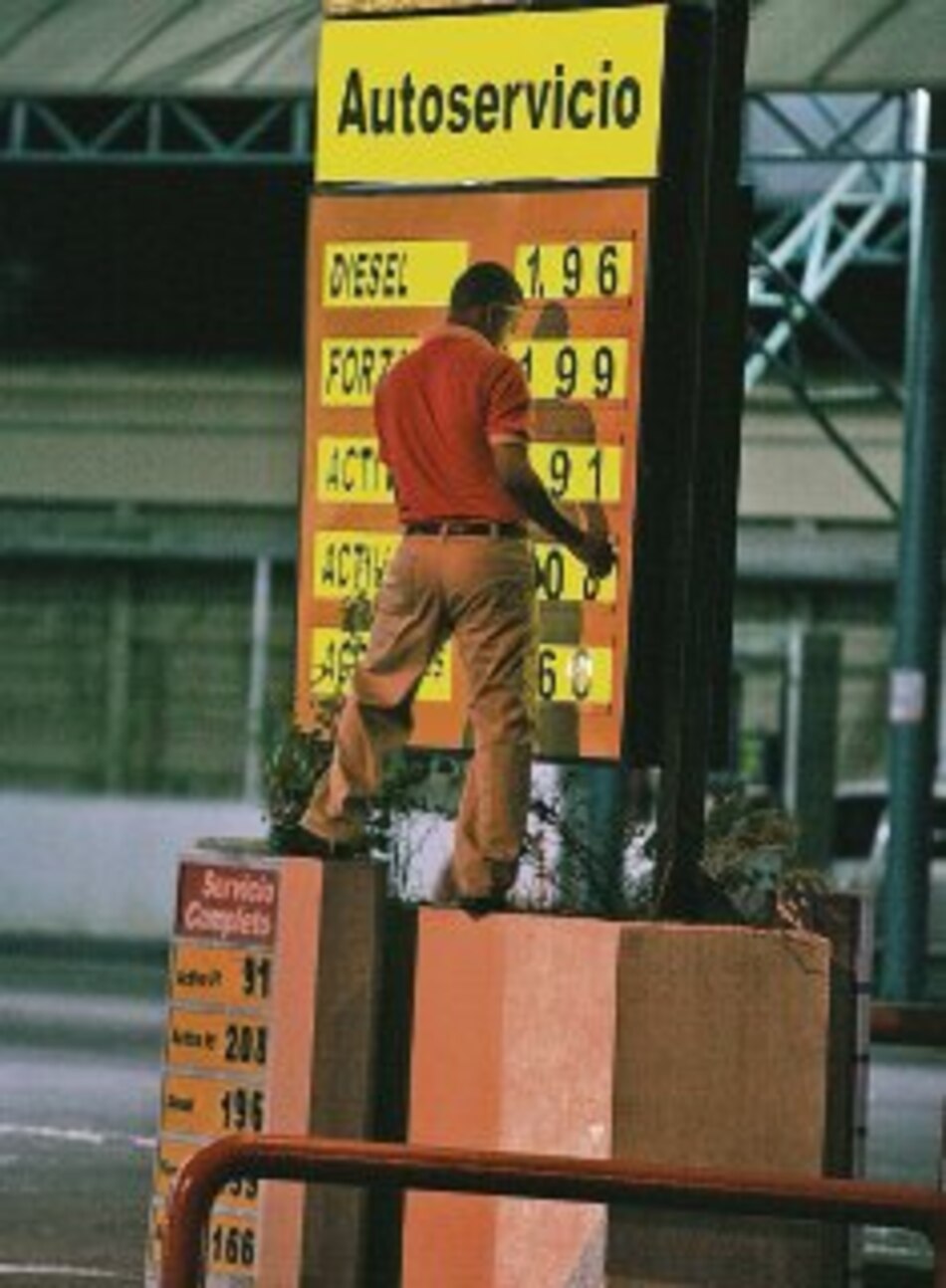 Precios tope aún no convence a todos