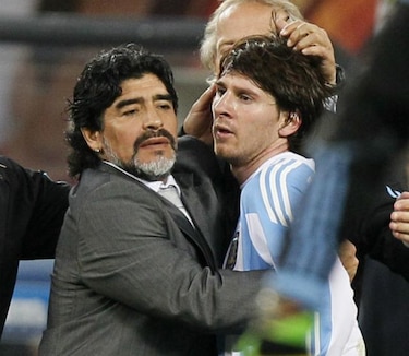 Beckenbauer: ‘Maradona era entonces más excepcional que hoy Messi’