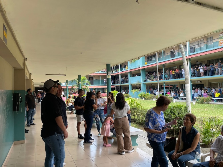 Desde Panamá hasta Arraiján, abarrotados los principales centros de votación