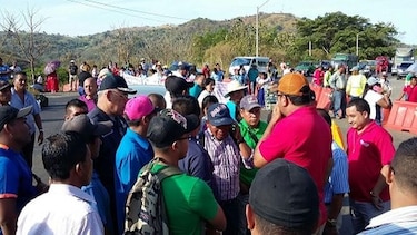 Docentes protestaron en la Interamericana