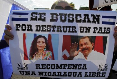 Multitudinaria marcha aumenta presión contra presidente de Nicaragua