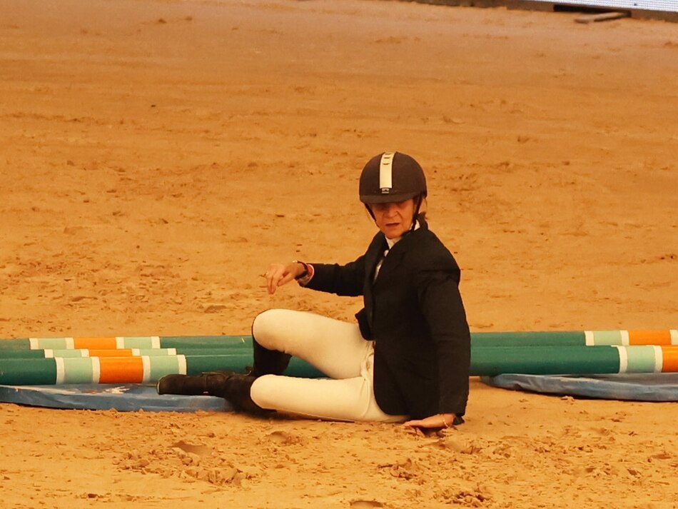 La Infanta Elena sufre una aparatosa caída