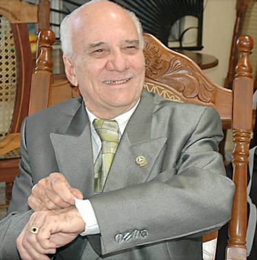 Fallece el historiador Álvaro Menéndez Franco