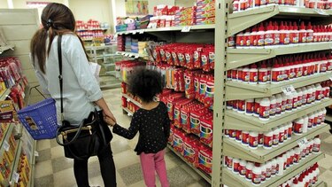 Gastos escolares serían deducibles