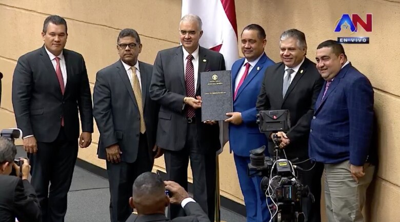 Pleno ratifica a nuevos directivos de la AMP y Cadena de Frío