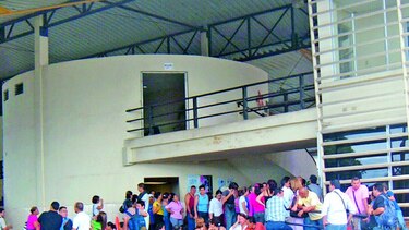 ‘Tengo todos los papeles en regla, pero no me dejan pasar’