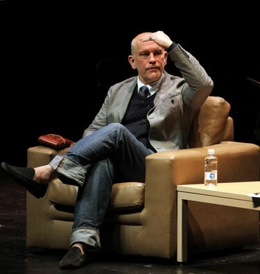 John Malkovich presenta obra en Bogotá