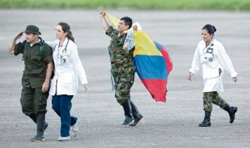 Últimos uniformados, libres