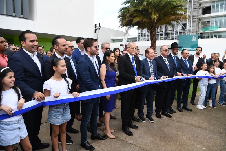 Celebran la independencia de Israel con inauguración del Jardín Shalom en la Ciudad de la Salud