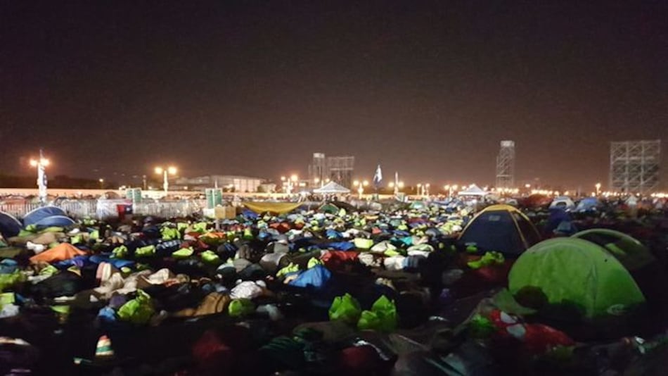 La paz que trajo la vigilia a los peregrinos en el Metro Park