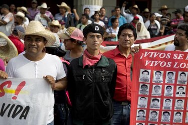 Detienen a policías por ataque a estudiantes en sur de México