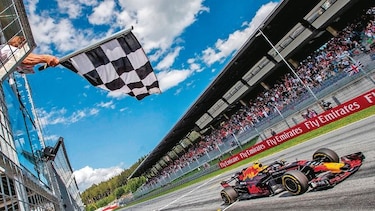 Verstappen gana; Vettel es nuevo líder