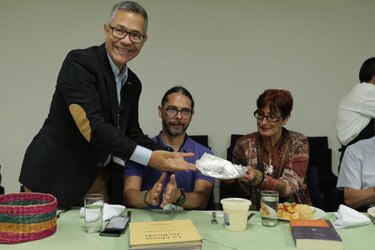 La poesía une a Colombia y Venezuela en la frontera