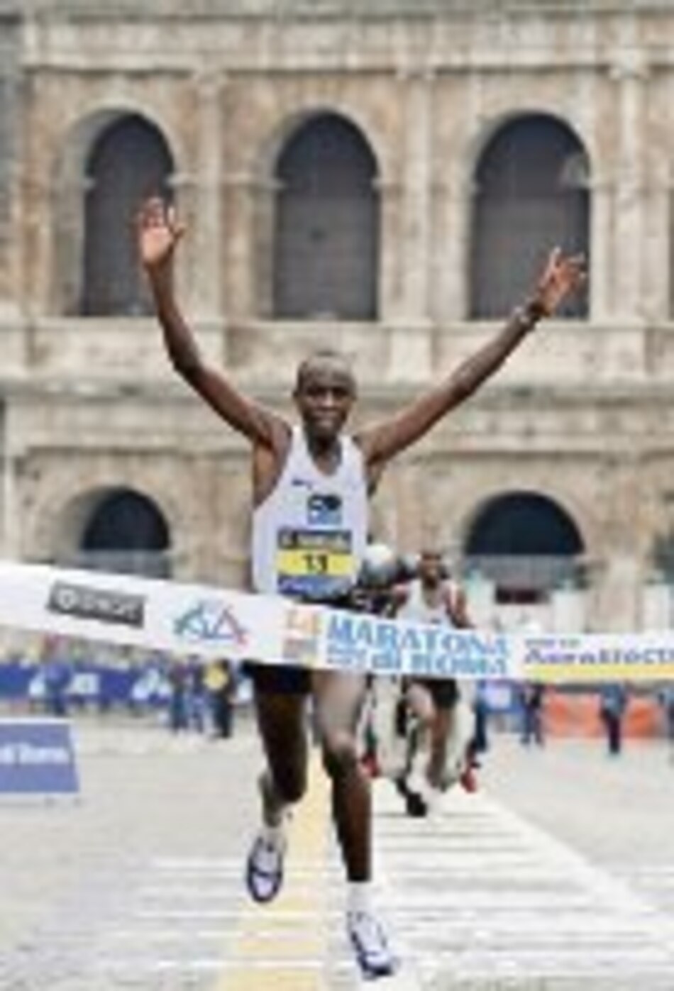 Yego impone respeto en Roma