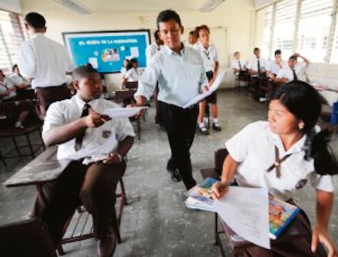 25 mil alumnos abandonaron las aulas