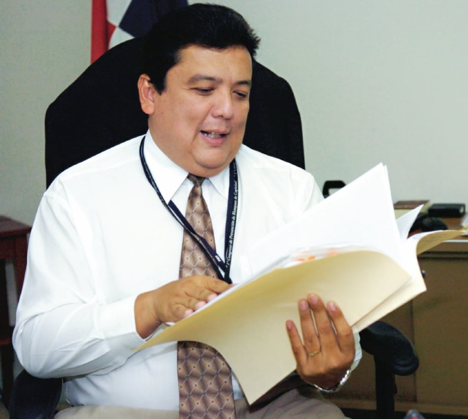 Eduardo Ulloa, designado por el Gabinete para reemplazar a Kenia Porcell