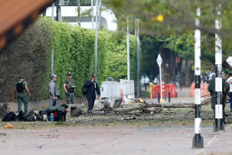 Dos ataques con al menos 18 muertos y 65 heridos sacuden a Colombia