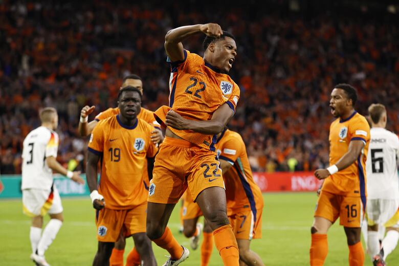 2-2. Paises Bajos y Alemania firman un empate