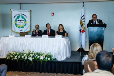 Crean nueva licenciatura en Ciencias Aeronáuticas, para la formación universitaria de pilotos