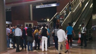 Con menos frecuencia de trenes opera hoy el Metro de Panamá
