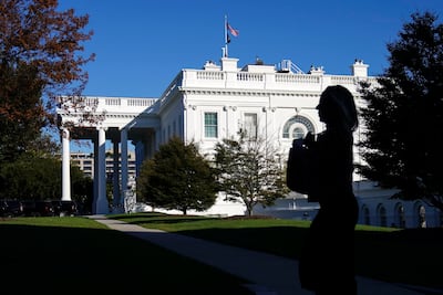 Estados Unidos revocará las visas de corta duración a cientos de miles de extranjeros que han solicitado asilo