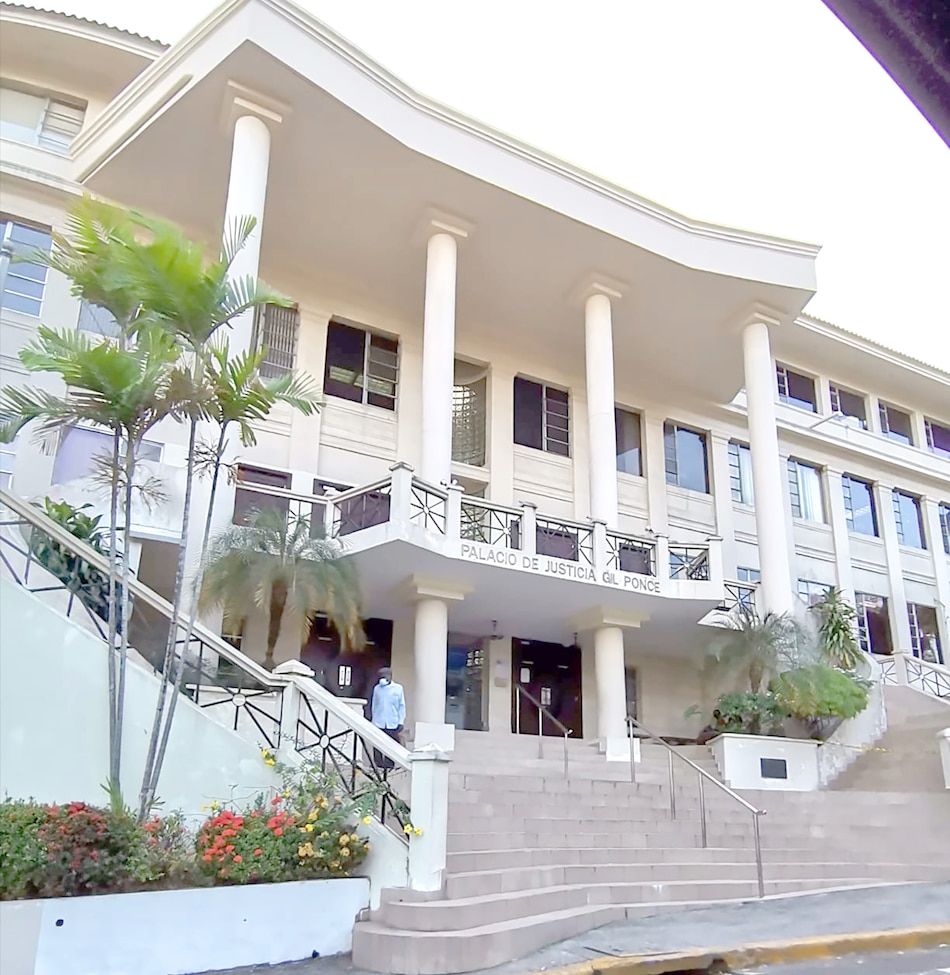 Corte Suprema suspende compensación de retiro para sus magistrados