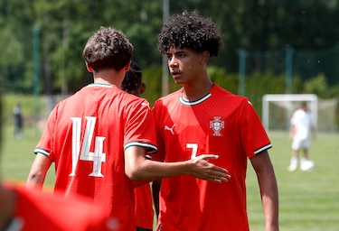 Cristianinho, hijo de Ronaldo, se estrena con victoria en su debut con Portugal