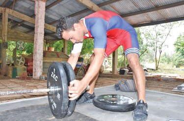 Pesistas veragüenses seguirán planes de entrenamiento en casa