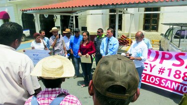 Productores exigen a Varela sanción de ley