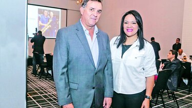 Publicar presentó la Revista Universitaria