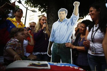 Esposa de Leopoldo López cree que saldrá "fortalecido" de prisión