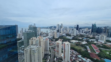 Crecen en 12.8% los depósitos externos en Panamá