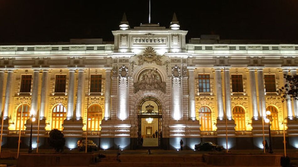 Perú: Congreso investigará 27 empresas de la brasileña Odebrecht