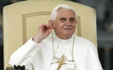 El Papa reitera condena a clonación humana
