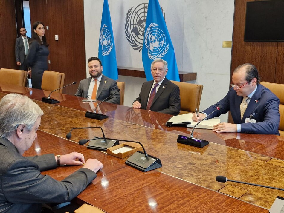 Canciller Martínez-Acha se reunió con el secretario general de la ONU
