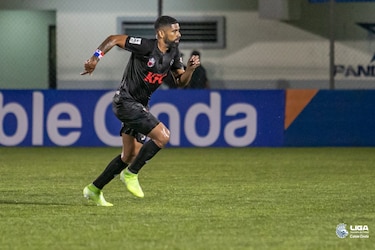 Fiesta en La Chorrera con goleada del Sanfra y debut del Gavilán