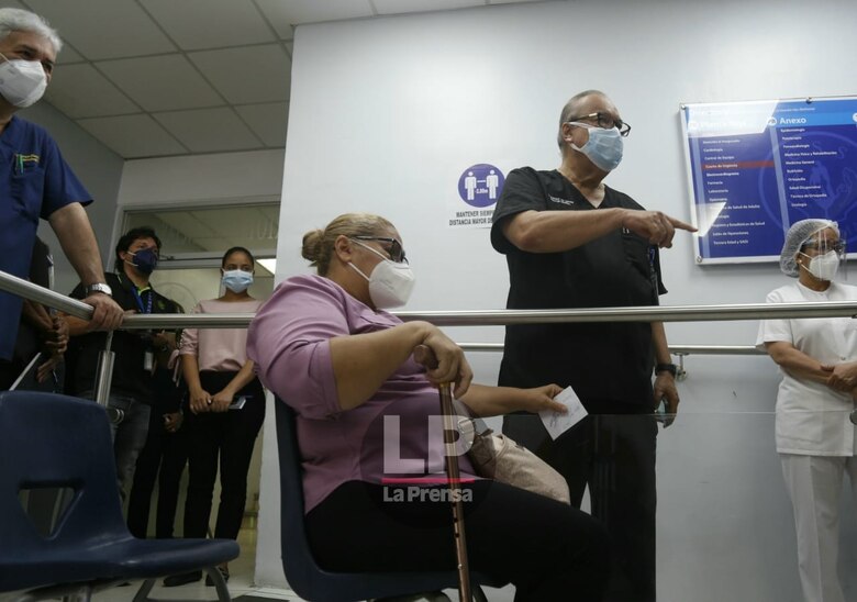 CSS reactiva cirugías de cataratas; hay cerca de 4,000 pacientes en espera