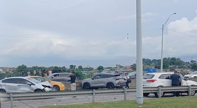Reabre el Corredor Norte: Derrame de aceite provoca accidente múltiple y cierre de 12 horas