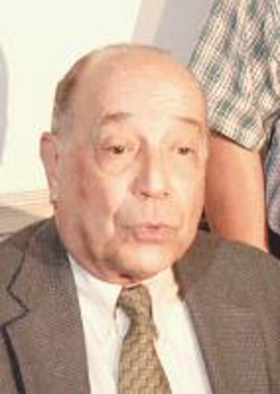 Lewis Galindo debe presentar pruebas