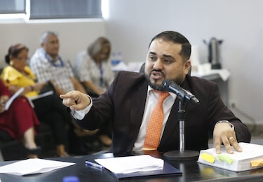 Muere en su cuna la propuesta del diputado  Jamis Acosta que pretendía censurar la libertad de expresión