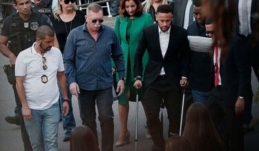 Neymar interrogado más de cinco horas por denuncia de violación