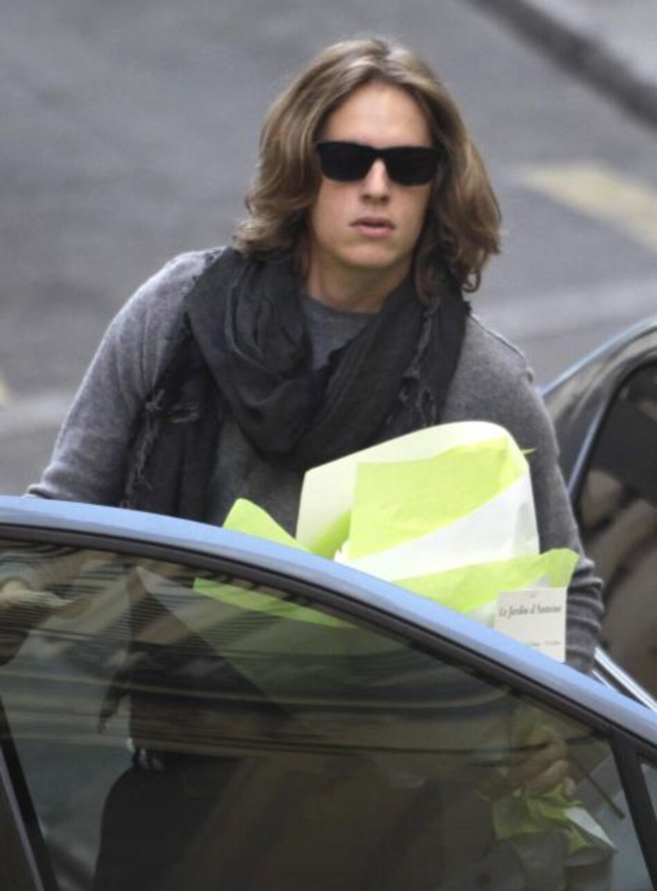 Hijo de Nicolas Sarkozy es hospitalizado en Ucrania