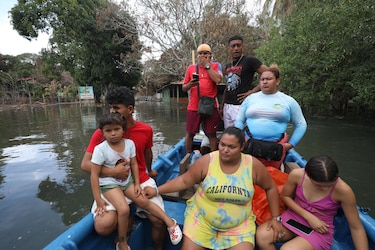 Los días tras el temblor: el silencio de las lanchas en El Arenal y un mar que se ensaña con isla Cañas