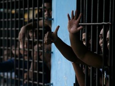 Nuevos detenidos serán aislados por 15 días para evitar el coronavirus en las cárceles; autoridades estudian rebajas de pena