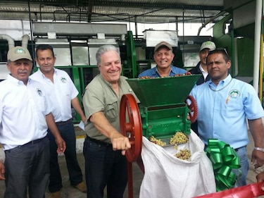 Ministro del Mida anuncia creación de cadena agroalimentaria del café