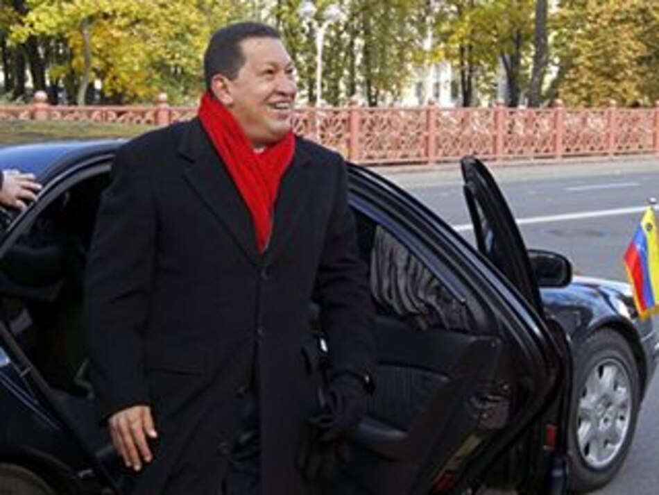 Chávez promete petróleo para 200 años a Bielorrusia