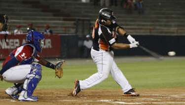 Equipos presentan nóminas preliminares para clasificatorio del béisbol mayor